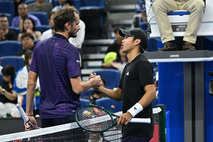 Sinner i Tien w finale turnieju ATP 500 w Pekinie. Miedwiediew wypuścił zwycięstwo z rąk