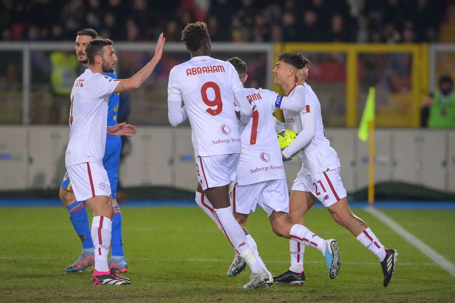 Os giallorossi subiram para a terceira posição na tabela 