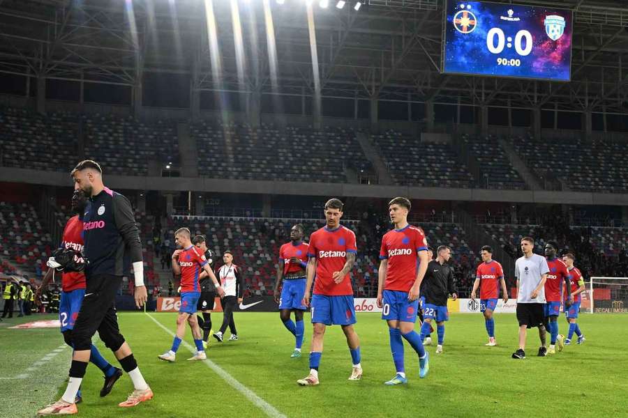 FCSB la pauza unui meci contra Unirii Slobozia FCSB la pauza unui meci contra Unirii Slobozia