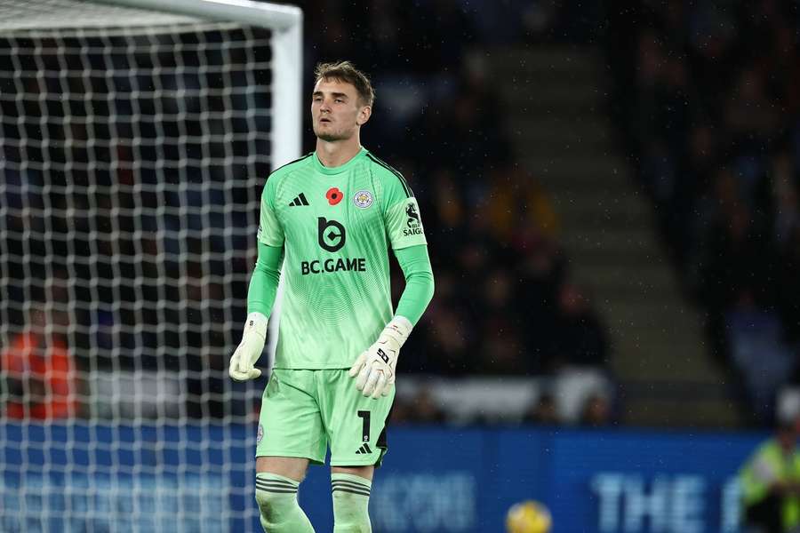 Jakub Stolarczyk kontuzjowany, wypadł z bramki Leicester pierwszy raz w sezonie Jakub Stolarczyk kontuzjowany, wypadł z bramki Leicester pierwszy raz w sezonie