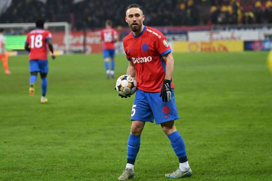 Verdict surprinzător la FCSB! Jucătorul dat ca și plecat rămâne în lot