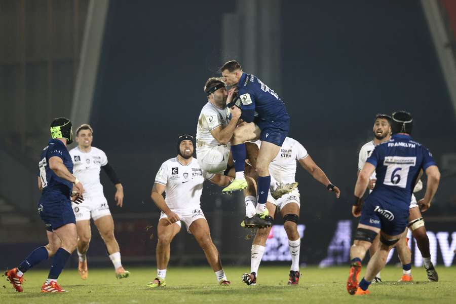 Toulon chute en Angleterre.