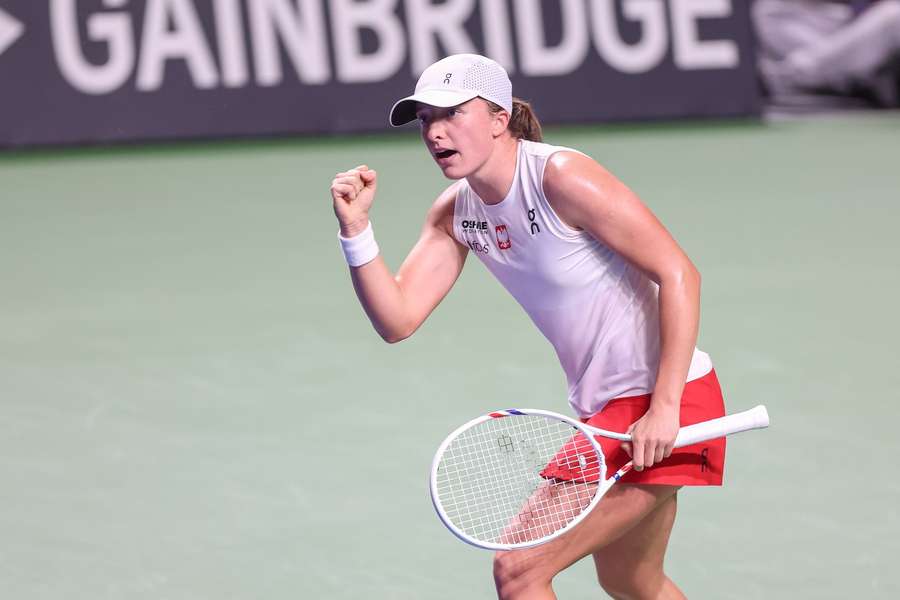 Iga Swiatek a adus victoria Poloniei în duelul cu România, din Cupa Billie Jean King Iga Swiatek a adus victoria Poloniei în duelul cu România, din Cupa Billie Jean King