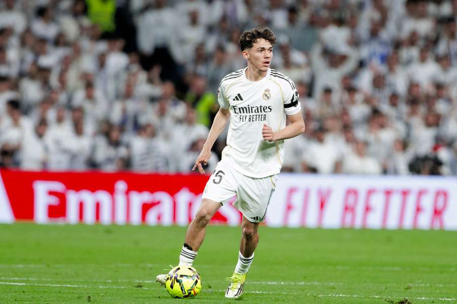 Thiago Pitarch, en el partido de su debut como titular con el Real Madrid Thiago Pitarch, en el partido de su debut como titular con el Real Madrid