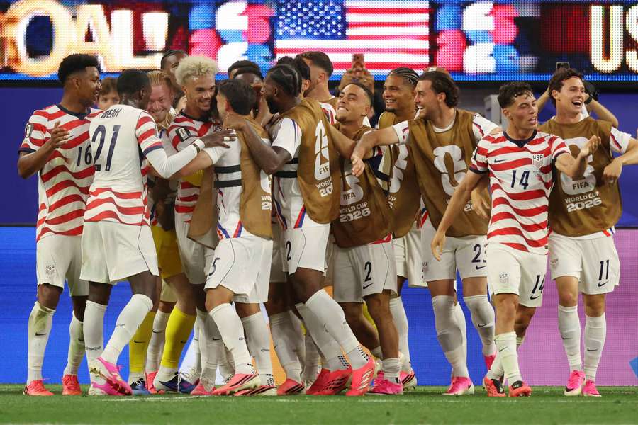 The United States kick off their World Cup campaign with an easy win. The United States kick off their World Cup campaign with an easy win.