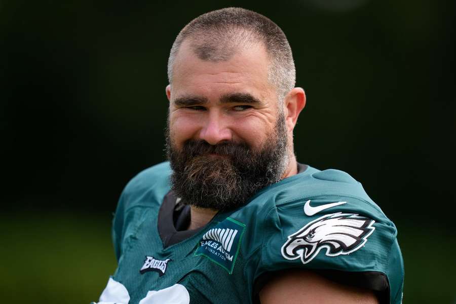 Jason Kelce op de training van de Eagles