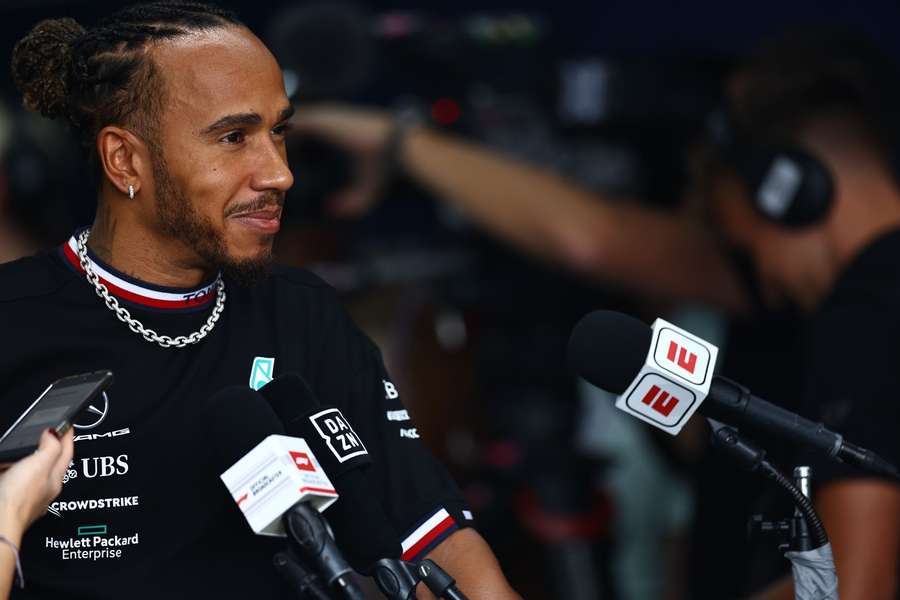 Lewis Hamilton annonce qu'il restera en F1 au-delà de 2023