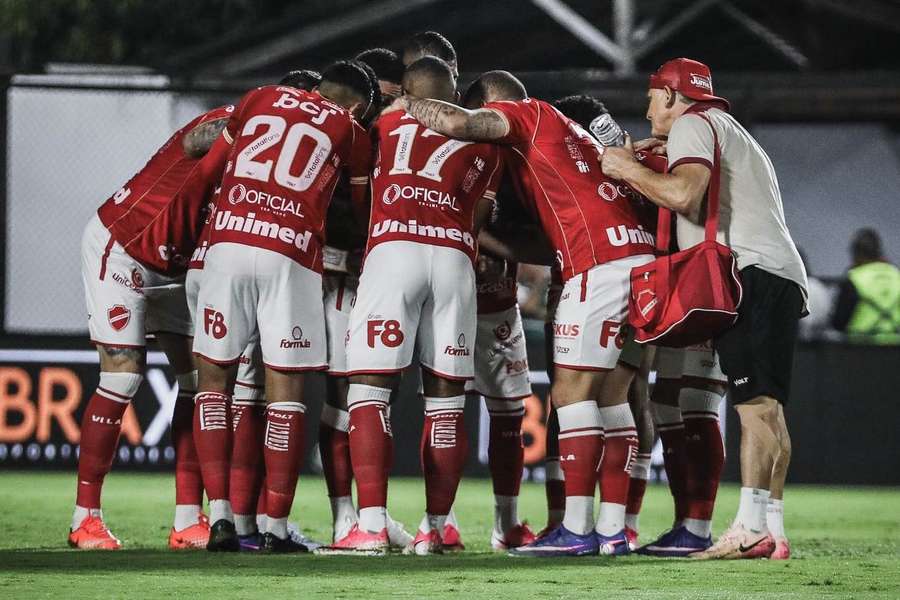 Vila Nova quer se manter no topo do Série B do Brasileirão