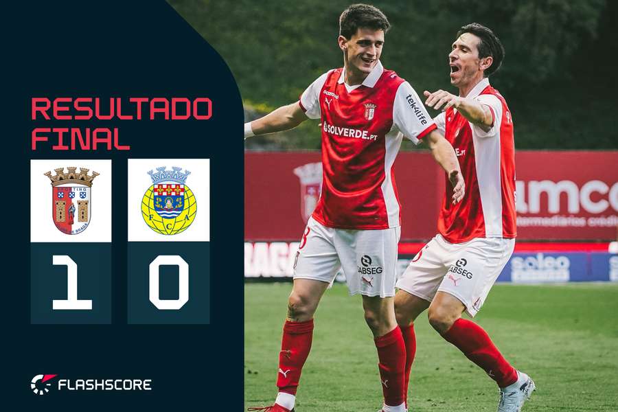 Pau Víctor celebra o golo