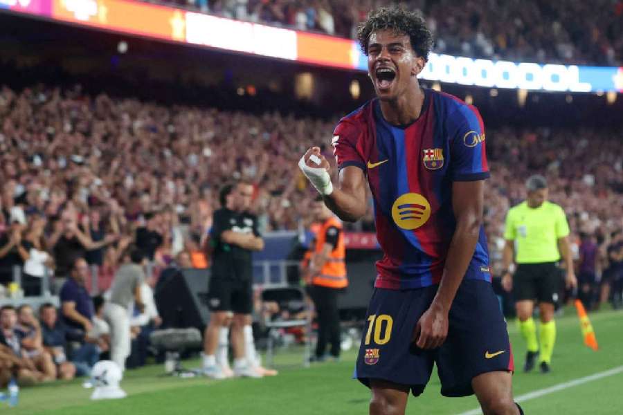 Lamine Yamal celebra o seu primeiro gol da temporada Lamine Yamal celebra o seu primeiro gol da temporada