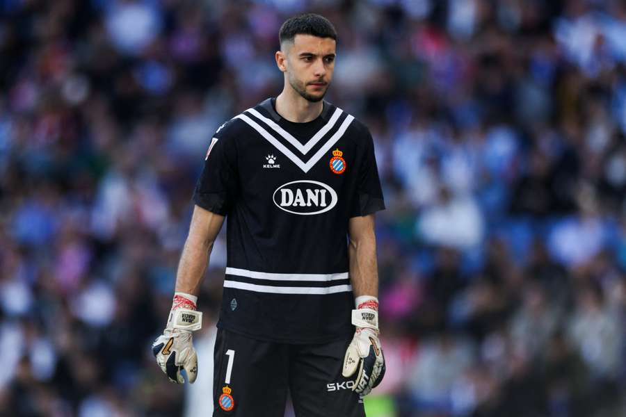 Joan García, durante un partido del Espanyol contra el Atlético de Madrid