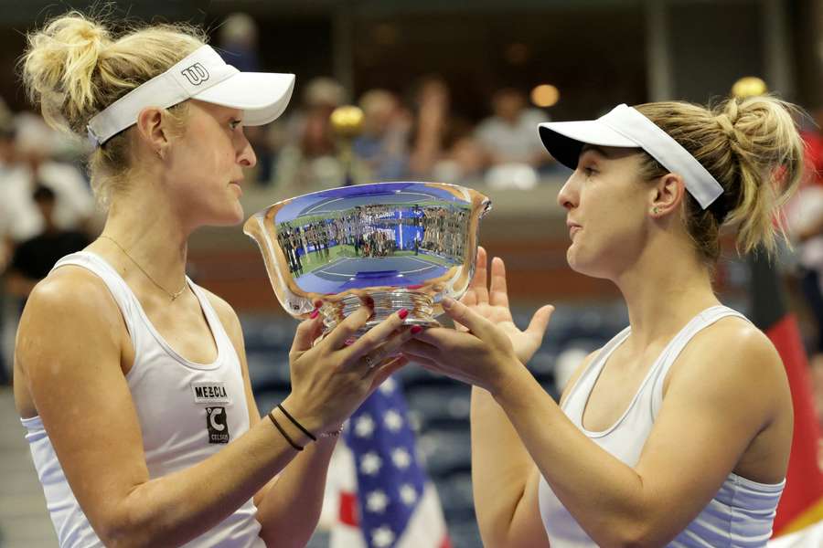 Dabrowski en Routliffe met de US Open-bokaal