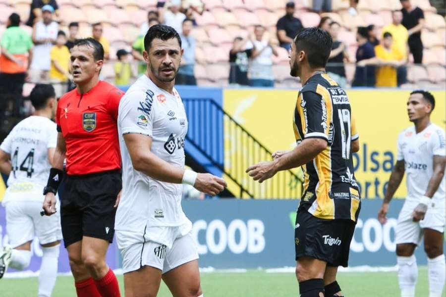 Santos sofreu a primeira derrota na Série B