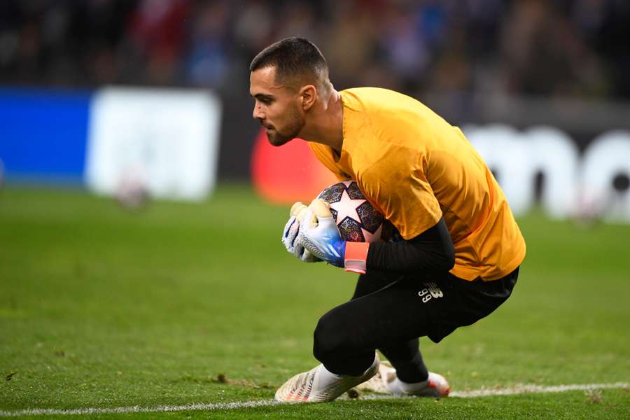 Diogo Costa não vai dar o contributo à seleção