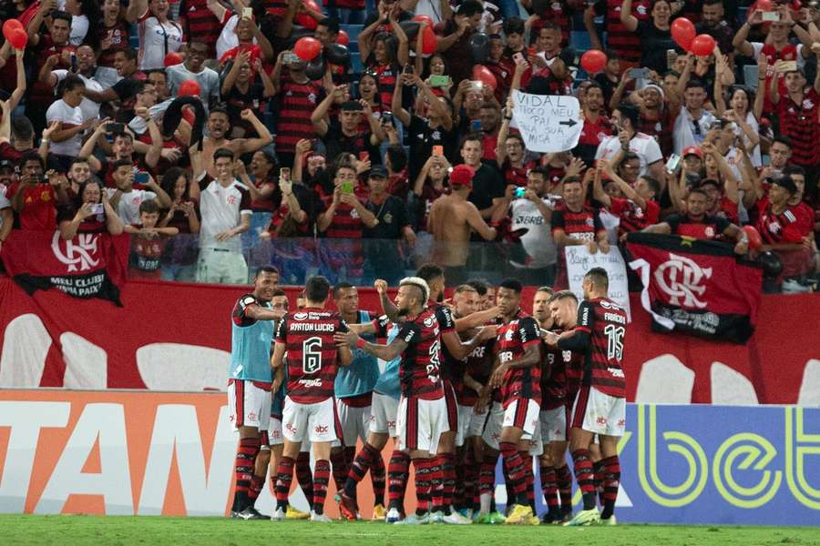 Dorival deu conta do recado e fez o time jogar o que pode