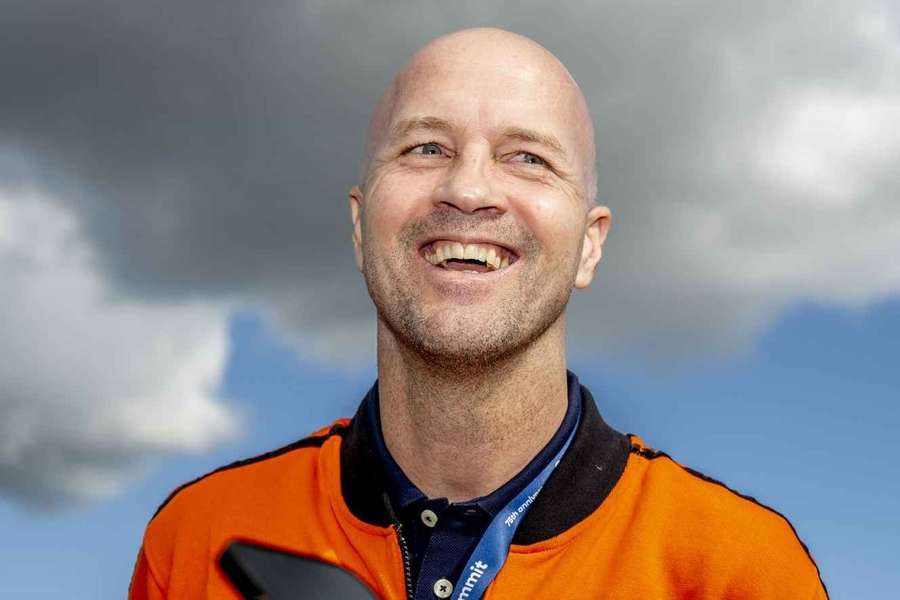 Jordi Cruyff se une a Patrick Kluivert.