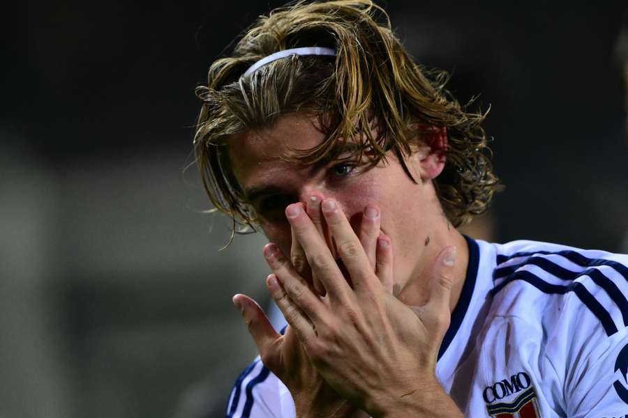 La célébration de Nico Paz après le but du 2-1