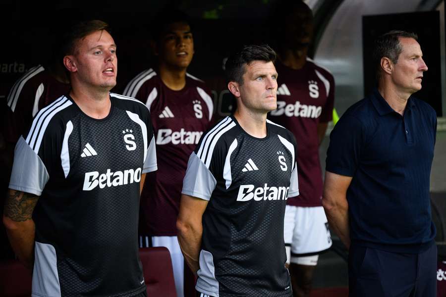 Jack Wilson (vlevo) opouští Spartu. Jack Wilson (vlevo) opouští Spartu.