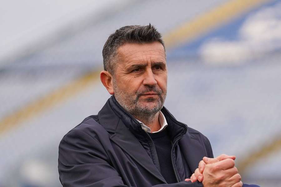 Oto kandydaci do przejęcia Legii Warszawa po Iordanescu. Faworytem Nenad Bjielca Oto kandydaci do przejęcia Legii Warszawa po Iordanescu. Faworytem Nenad Bjielca