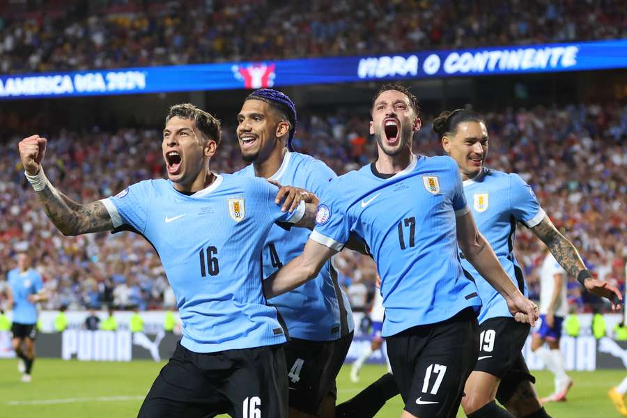 O Uruguai eliminou os EUA e terminou a fase de grupos com 100% de aproveitamento