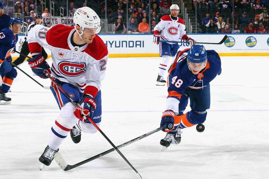 Slafkovský opäť bodoval.