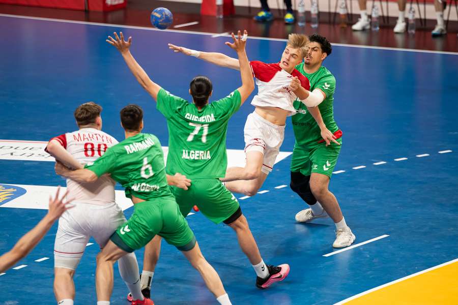 Pewna wygrana na koniec. Reprezentacja Polski pokonała Algierię i zajęła 19. miejsce w MMŚ Pewna wygrana na koniec. Reprezentacja Polski pokonała Algierię i zajęła 19. miejsce w MMŚ