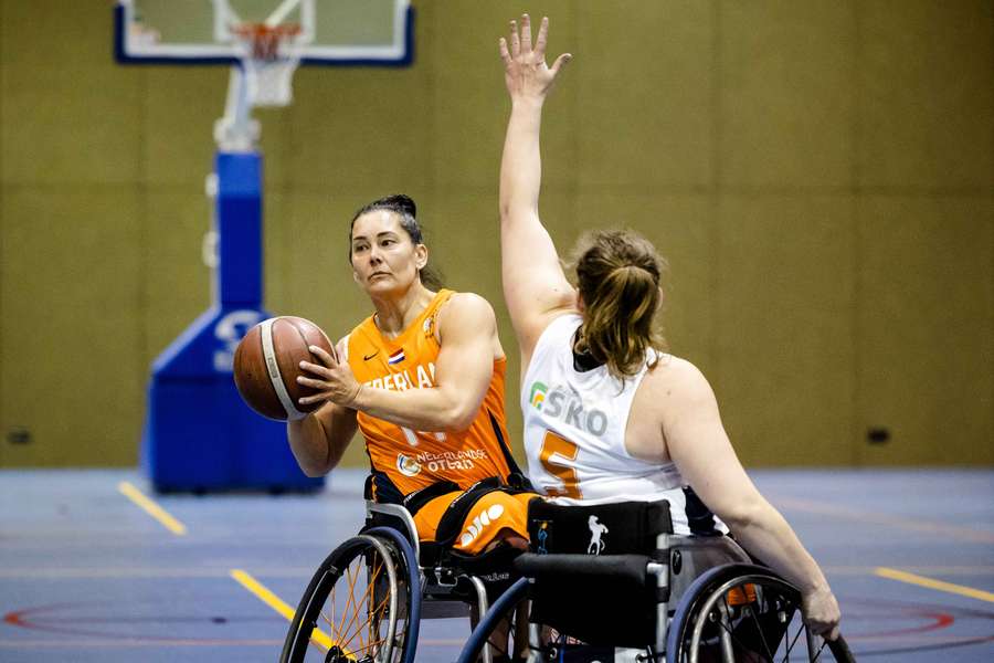 Carina de Rooij tijdens de training op Papendal