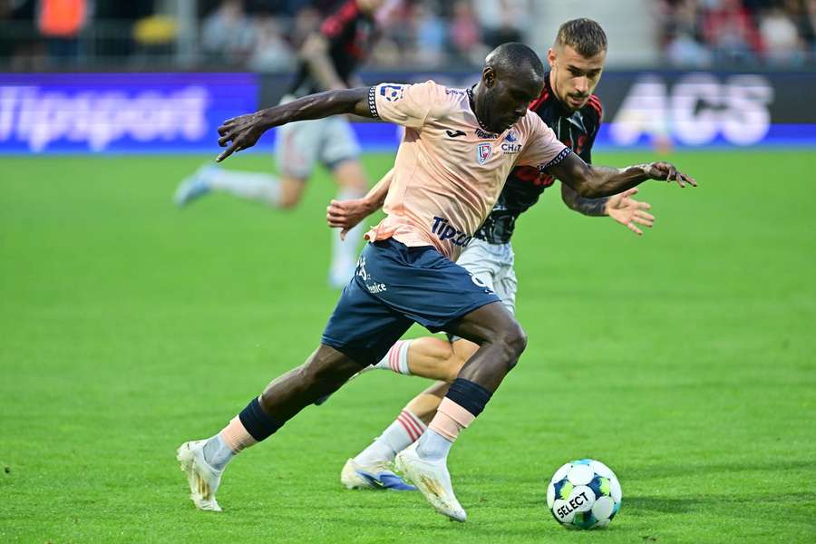 Pardubický útočník Tanko byl proti Slavii vyloučený už potřetí v kariéře. Přesně dle pravidel.