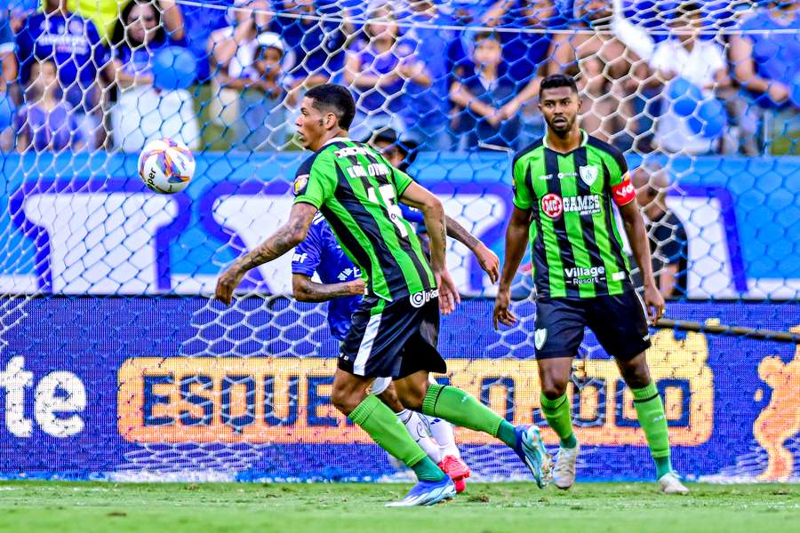 O América-MG buscou o empate no fim