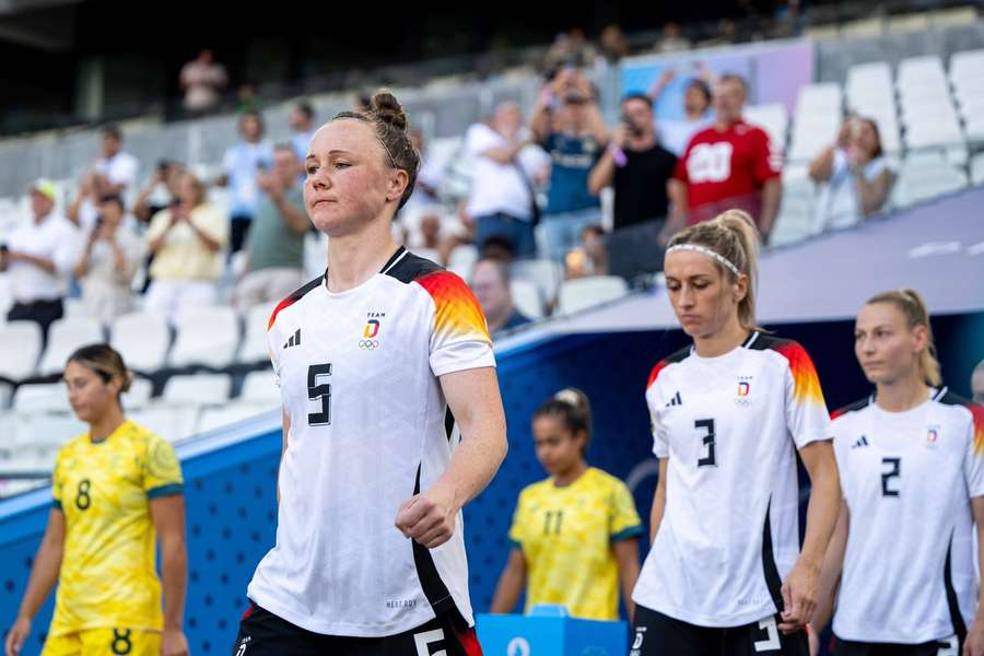 DFB-Frauen: Hrubesch beruhigt bei Hegering und Hendrich - Bei Bühl und Schüller passts