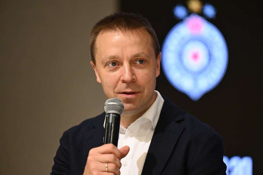 Paulius Motiejunas contra a chegada da NBA à Europa por considerar que ameaça a Euroliga Paulius Motiejunas contra a chegada da NBA à Europa por considerar que ameaça a Euroliga