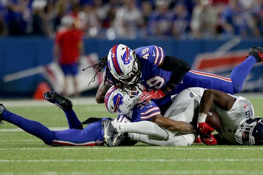 NFL: Dane Jackson, cornerback dos Bills, recebe alta após exames descartarem lesão grave