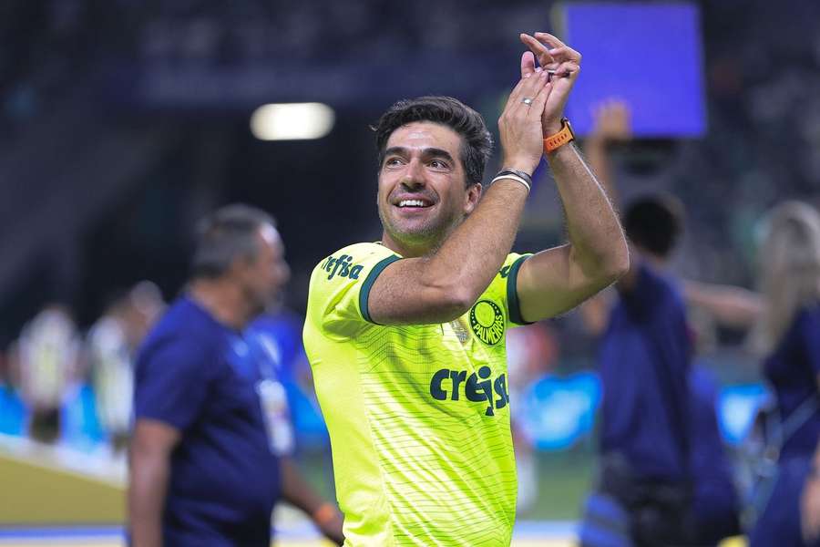 Abel Ferreira celebra mais um título no Palmeiras