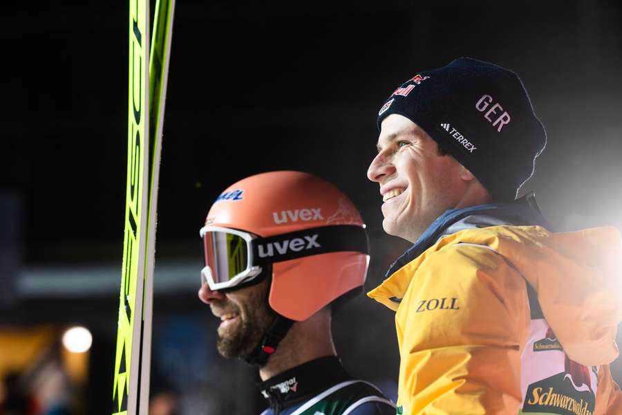 Paschke (l.) und Wellinger in Titisee-Neustadt
