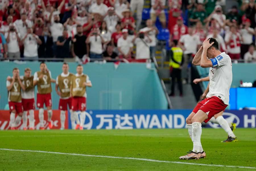 Robert Lewandowski na met missen van een strafschop op het WK in Qatar