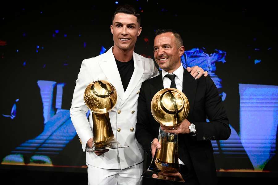 Jorge Mendes, alături de Cristiano Ronaldo la Globe Soccer Awards 2019