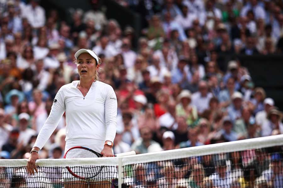 Donna Vekic reacts on Centre Court as her Wimbledon dream slips away