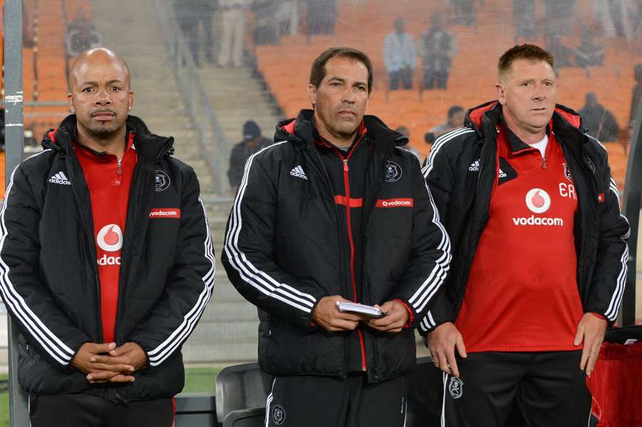 Roger de Sa (centre) took Orlando Pirates to the CAF Champions League final in 2013 Roger de Sa (centre) took Orlando Pirates to the CAF Champions League final in 2013