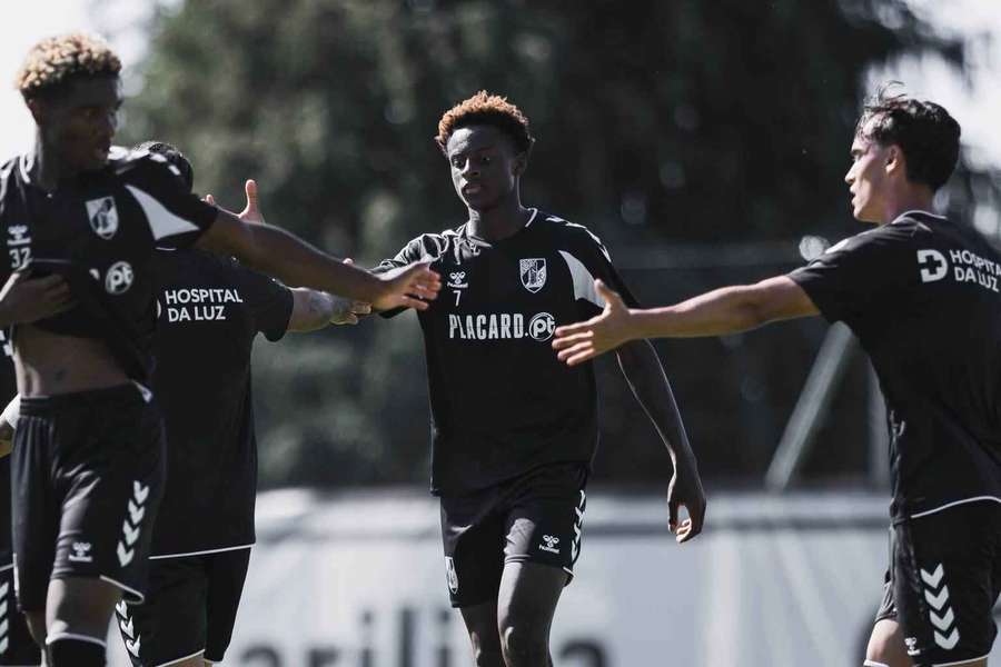Vitória SC venceu particular