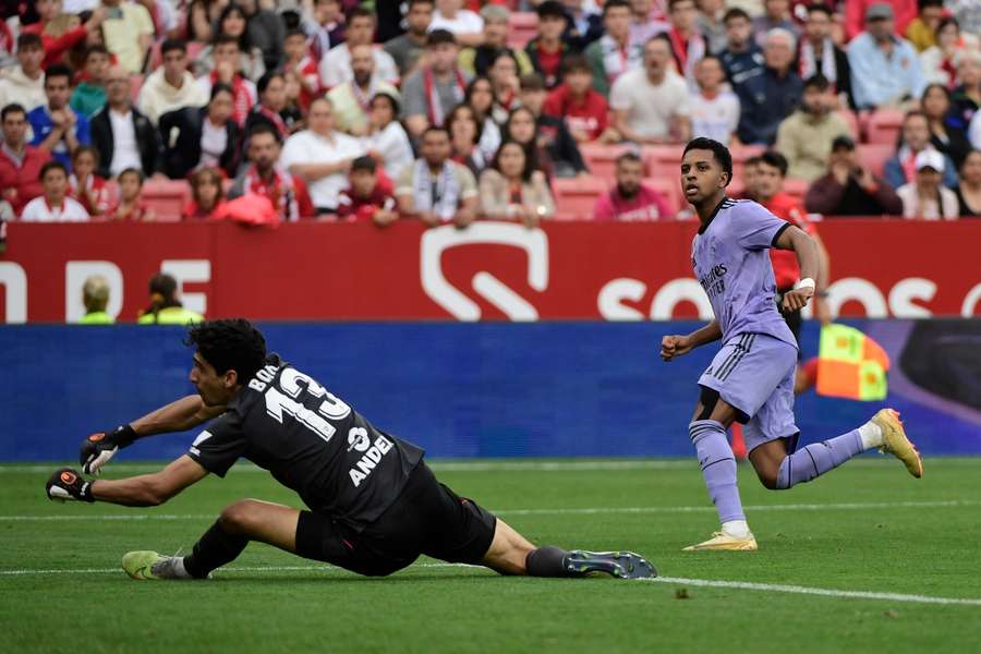 Um jogo majestoso de Rodrygo, um jogador de classe mundial que continua a crescer.