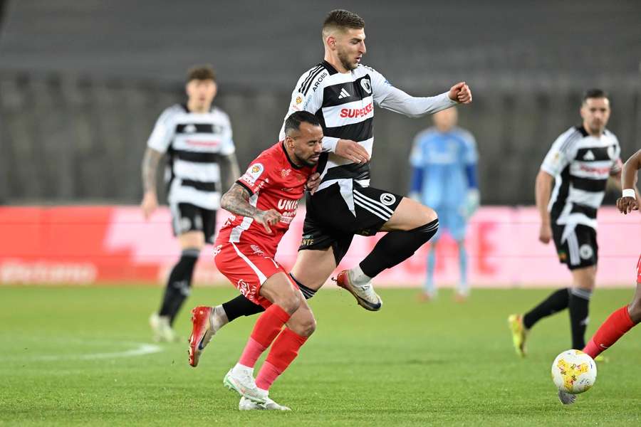 U Cluj o învinge pe Hermannstadt cu 2-1 în sferturile Cupei României