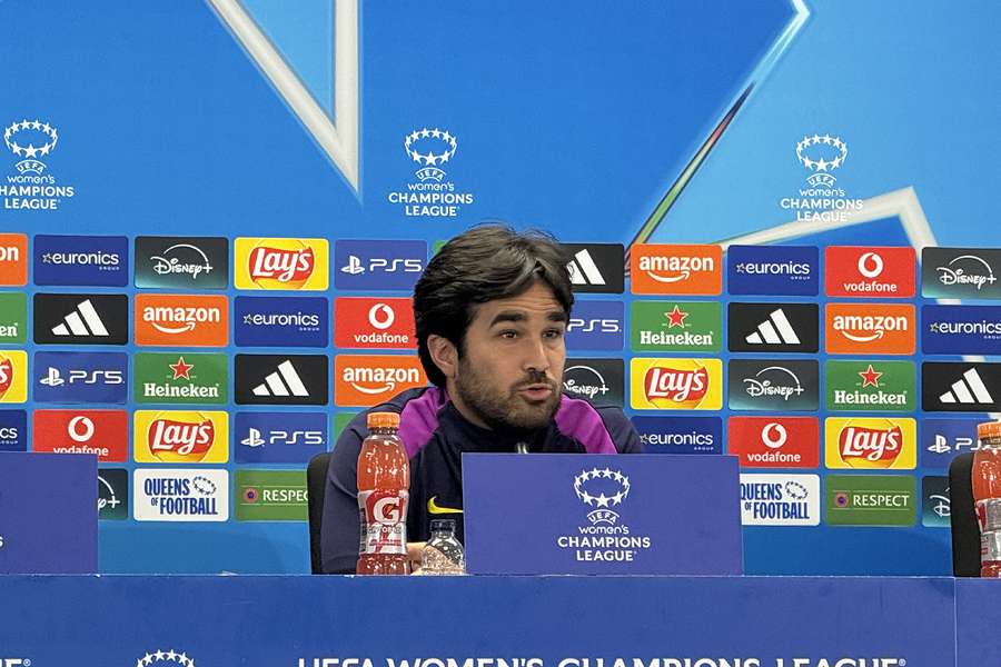 Pere Romeu atiende a la prensa