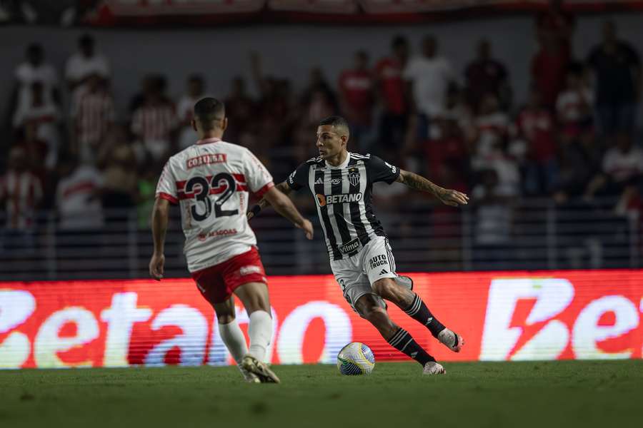 Galo voltou a apresentar problemas defensivos