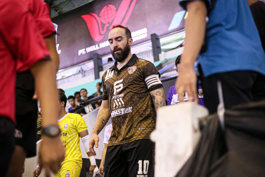 Ricardinho avant un match avec Pendekar United.