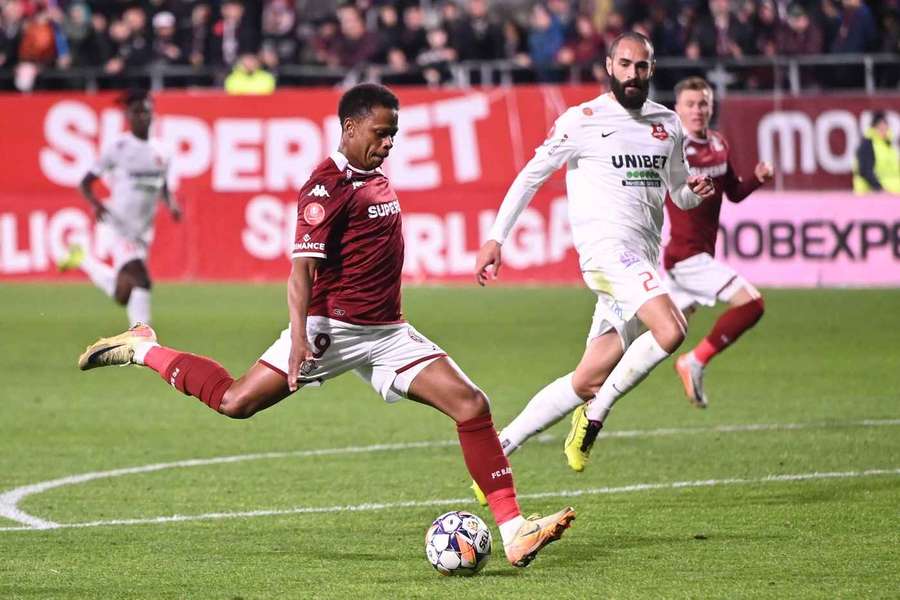 Clinton N'Jie a marcat un singur gol pentru Rapid