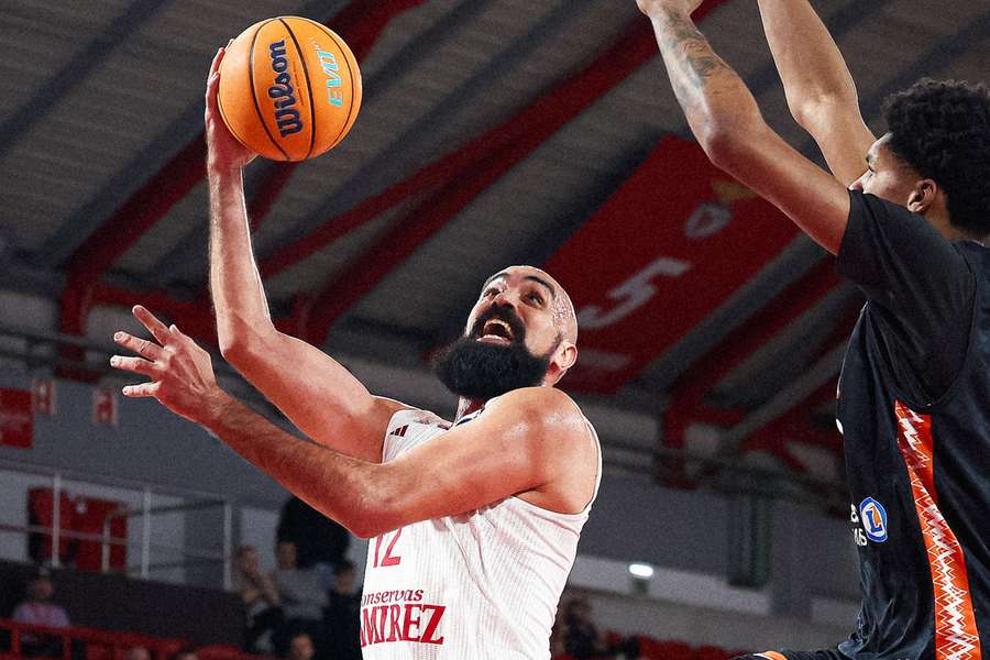 Benfica ainda não tinha vencido na Liga dos Campeões Benfica ainda não tinha vencido na Liga dos Campeões