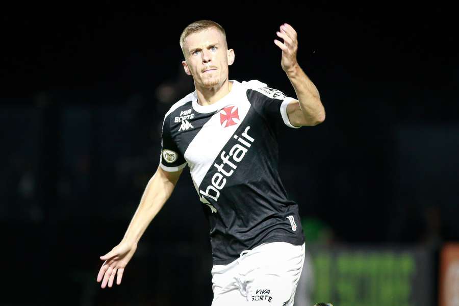 Maxime Dominguez entrou com vontade na partida deste sábado (30) Maxime Dominguez entrou com vontade na partida deste sábado (30)
