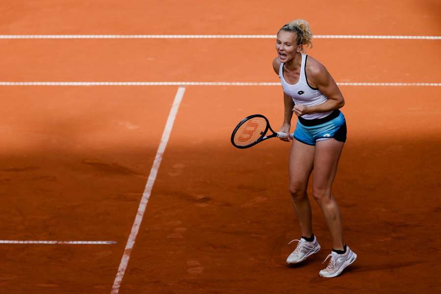 Rozjetá Siniaková smetla v Hamburku Brazilku, do čtvrtfinále postupuje i Krejčíková