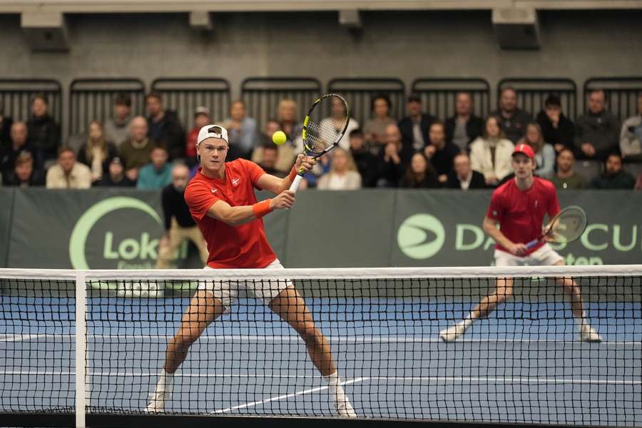 Danmark kan snuse Davis Cup-sejr mod Indien efter flot double-præstation