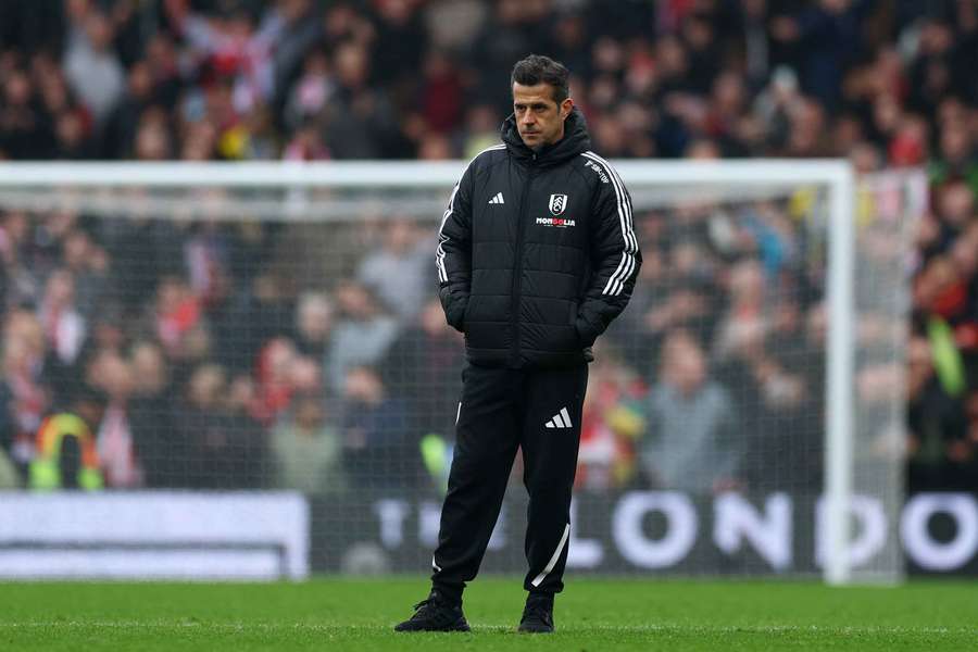 Silva defende a escolha da equipa do Fulham após eliminação na Taça de Inglaterra